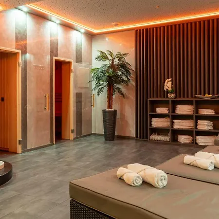 Hotel Plaza Stuttgart-ditzingen 4*