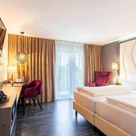 Hotel Plaza Stuttgart-ditzingen 4*